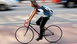 Đạp xe ít tốn sức hơn đi bộ
